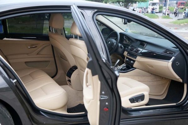 Cho Thuê Xe BMW 520i TPHCM - Giá Rẻ 2019 - Hoàng Gia Thịnh