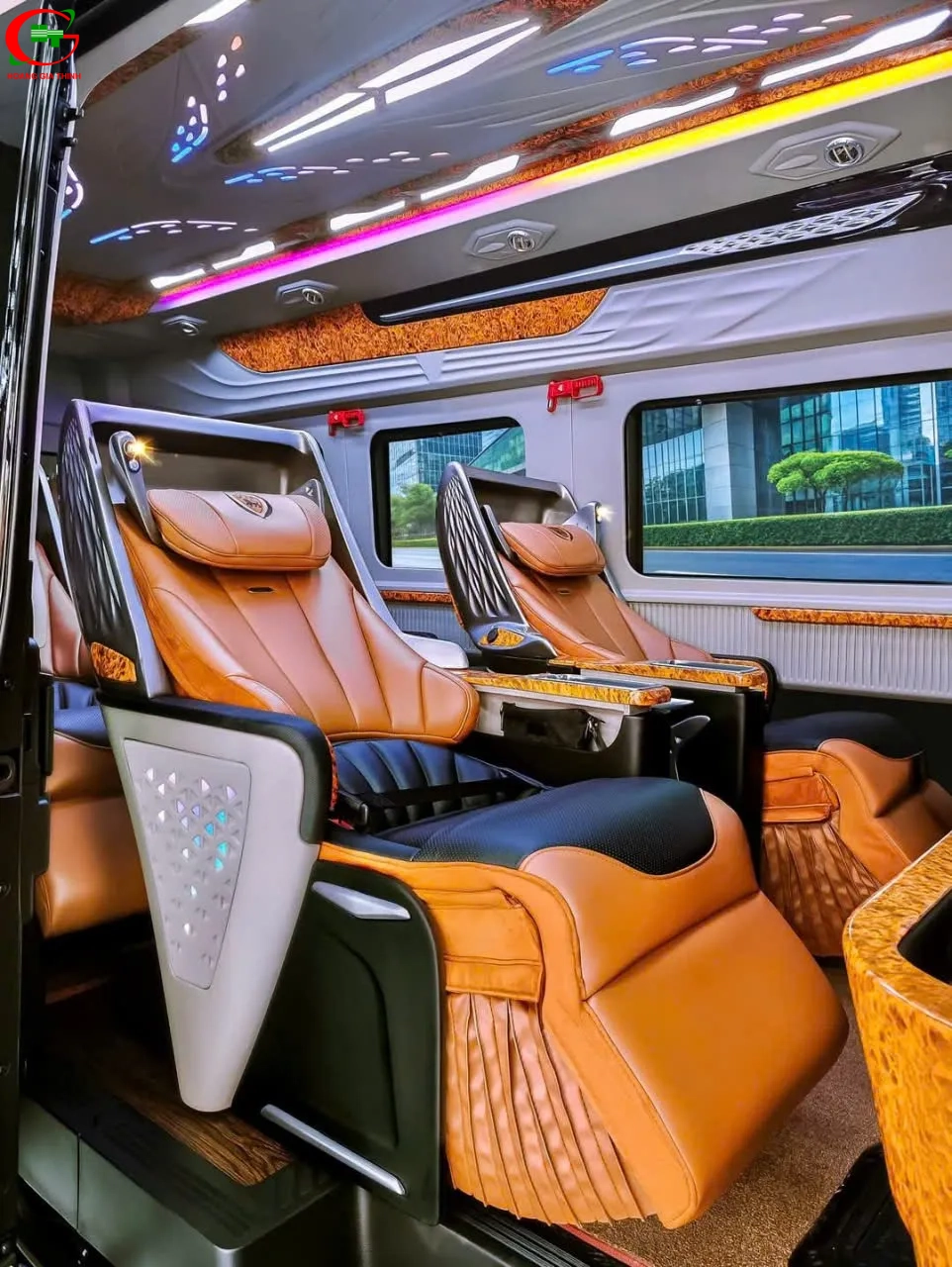 260106_limo12c_ford_dcar_thuongdinh_business (17)