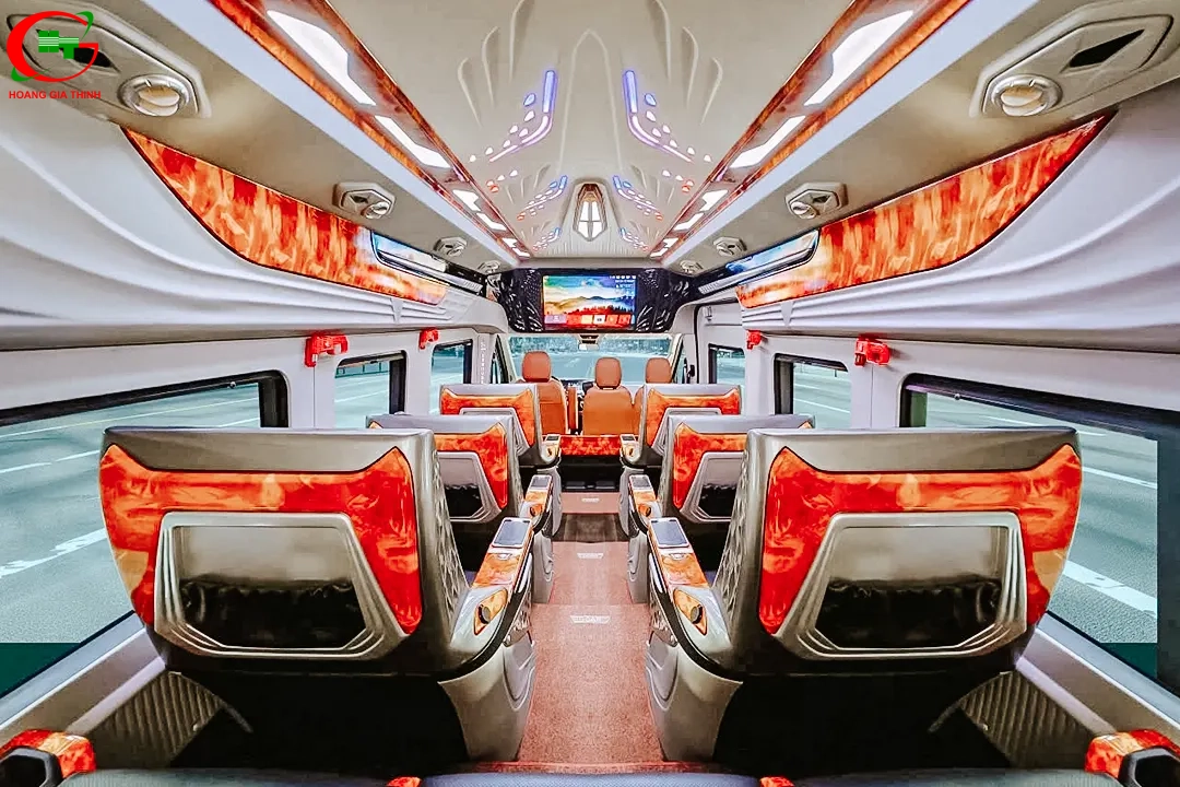 Thuê Xe Limousine 12 Chỗ Ford DCar Thượng Đỉnh Business - Tiện ích giải trí
