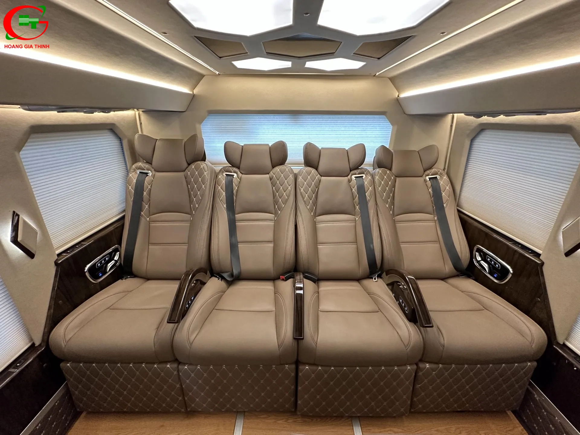260106_limo17c_autokingdom (4)
