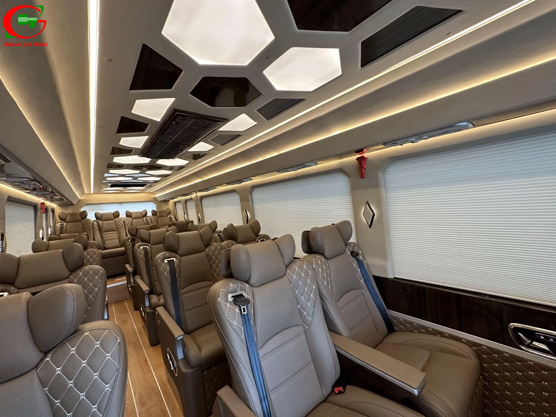 260106_limo17c_autokingdom (7)