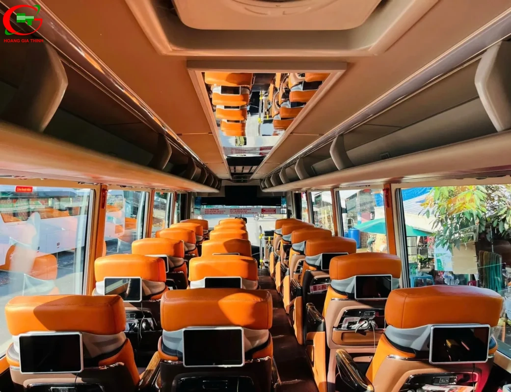 Thuê Xe Limousine 27 Chỗ Limited – Hoàng Gia Thịnh - Thiết kế sang trọng