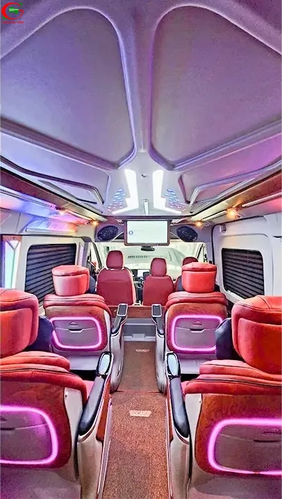 Thuê xe Limousine 9 chỗ Ford DCar Maybach Luxury cao cấp Hoàng Gia Thịnh - Ánh sáng tinh tế