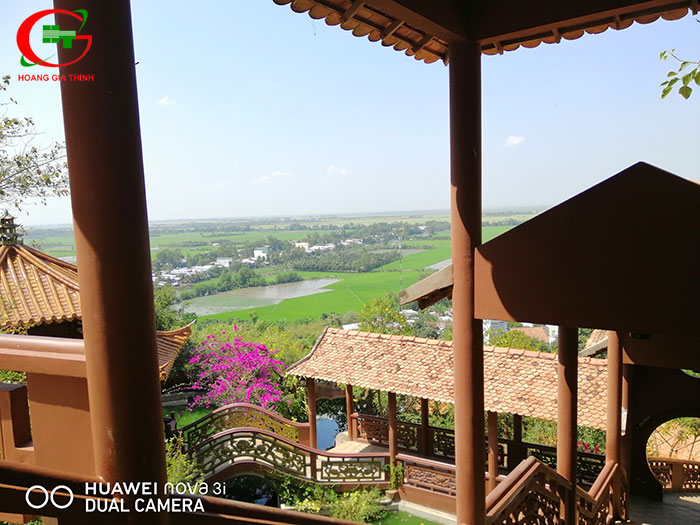 Ghe-tham-chua-hang-phuoc-dien-tu-tuyet-canh-tam-linh-o-an-giang-29