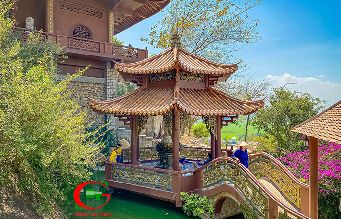 Ghe-tham-chua-hang-phuoc-dien-tu-tuyet-canh-tam-linh-o-an-giang-6