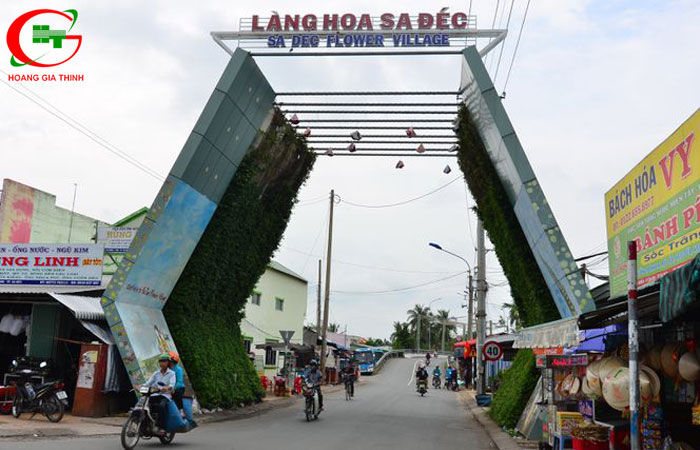 Kham-pha-ve-dep-cua-lang-hoa-sa-dec-dong-thap-lang-hoa-lon-nhat-mien-tay-7