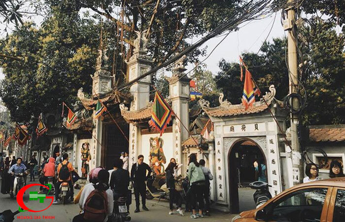 Len-chua-ha-cau-duyen-kinh-nghiem-du-lich-tham-quan-chua-ha-2021-13