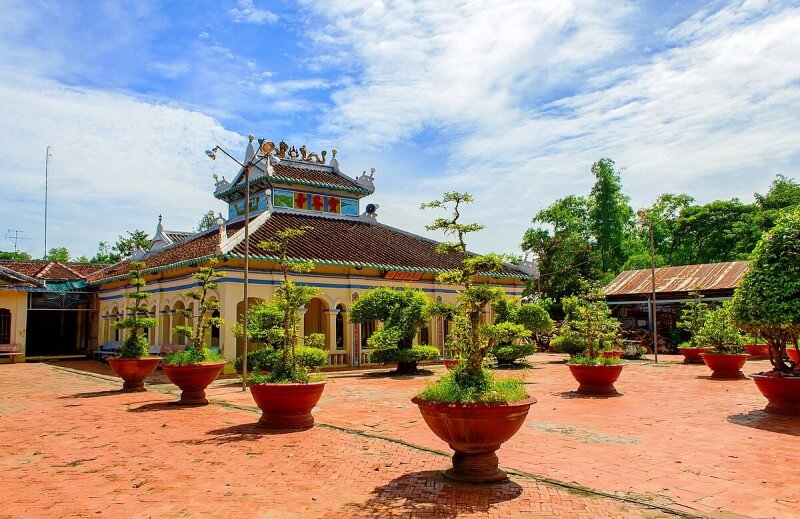 Di tích đền thờ cố quản cơ Trần Văn Thành