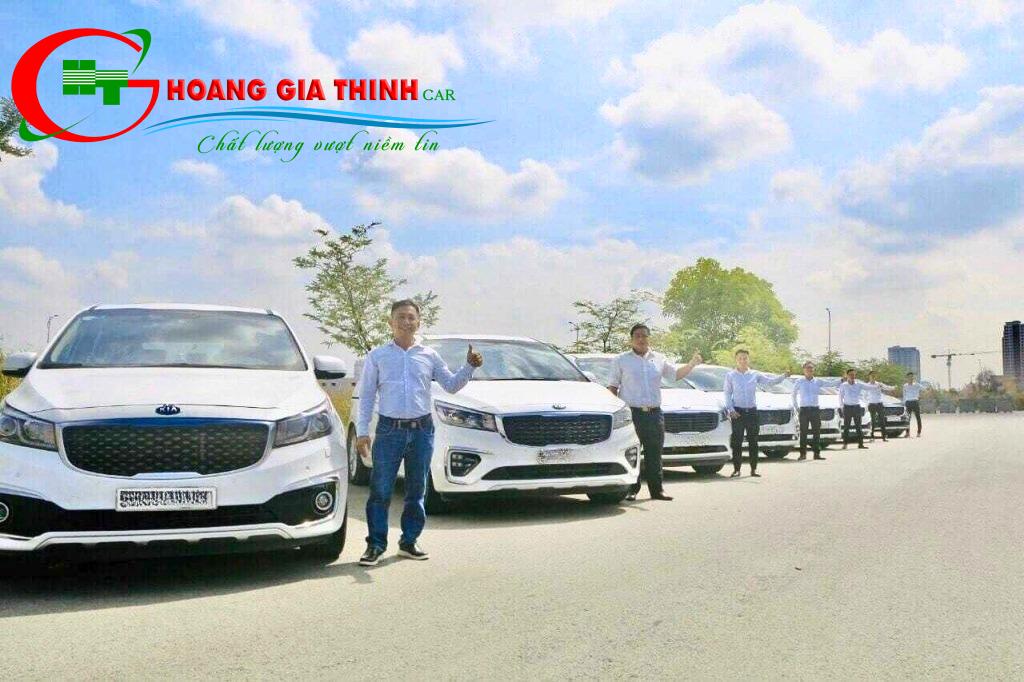 Vì sao nhiều khách hàng ưa chuộng dòng xe Kia Sedona khi thuê?