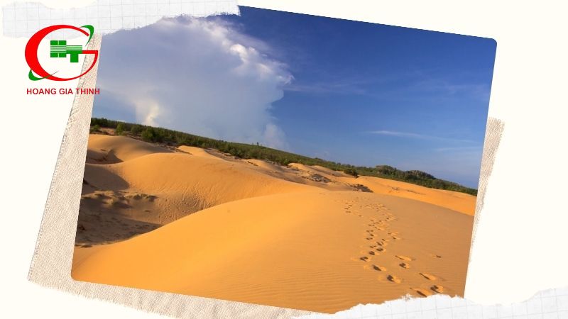 Mũi Né (Phan Thiết) - Trải nghiệm đồi cát và biển xanh