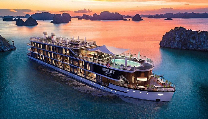 du-thuyen-halongbay