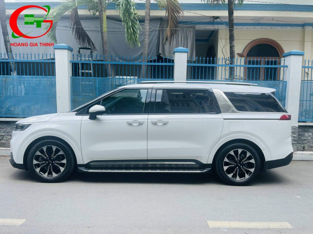 Thuê xe tự lái cần đặt cọc bao nhiêu tiền?