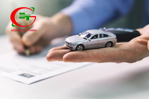 Kiểm tra kỹ giấy tờ xe trước khi thuê
