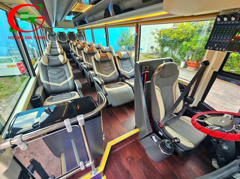 Xe limousine có thể lên tới 30 chỗ ngồi