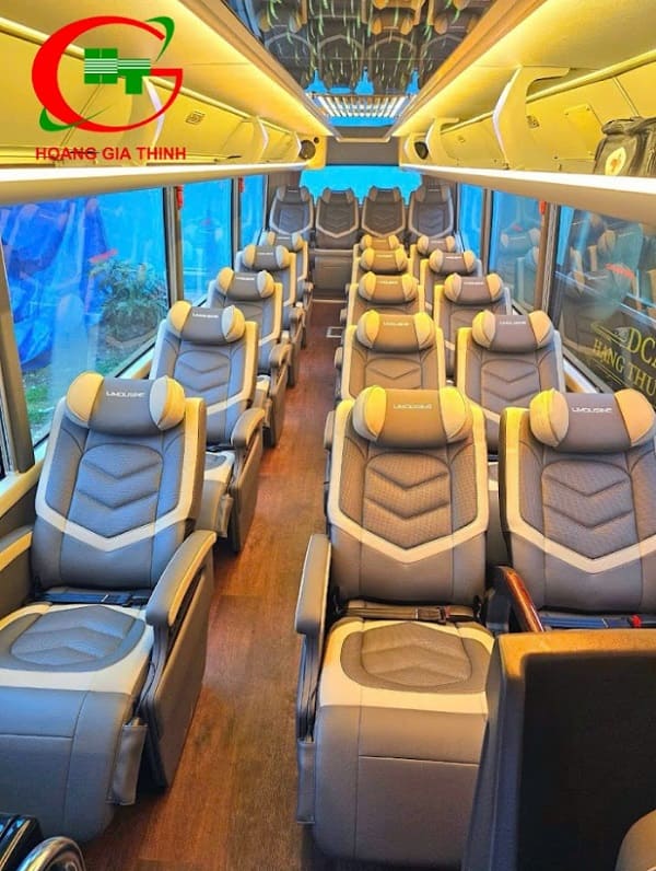 So Sánh: Limousine Khác Gì Giường Nằm?