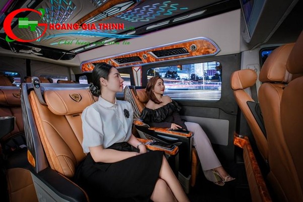 Khám phá thành phố Đà Nẵng trọn vẹn với dịch vụ xe du lịch Hoàng Gia Thịnh