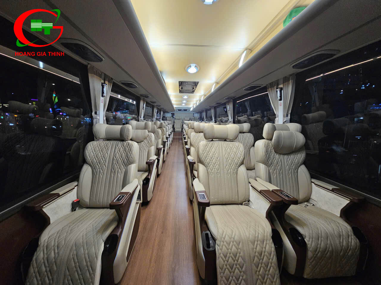 thue-xe-limousine-29-cho-1