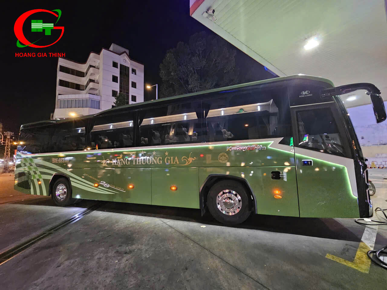 thue-xe-limousine-29-cho-4