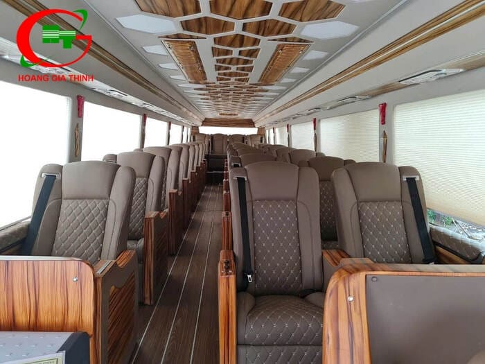 Xe limousine 20 – 30 chỗ đi Vũng Tàu – Giải pháp cho đoàn du lịch và doanh nghiệp