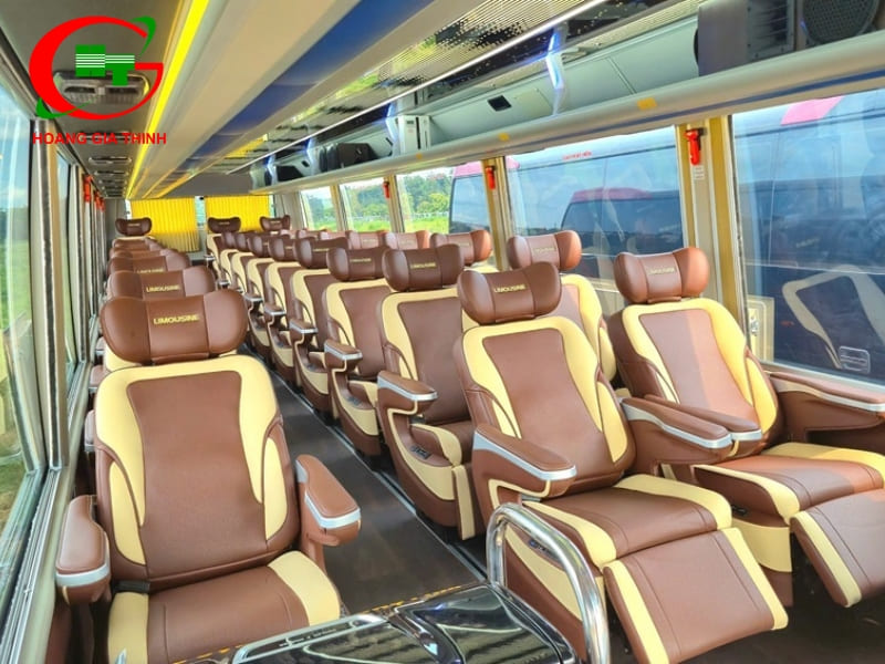 Thuê Xe Limousine 29 Chỗ Tại TP.Hồ Chí Minh VIP