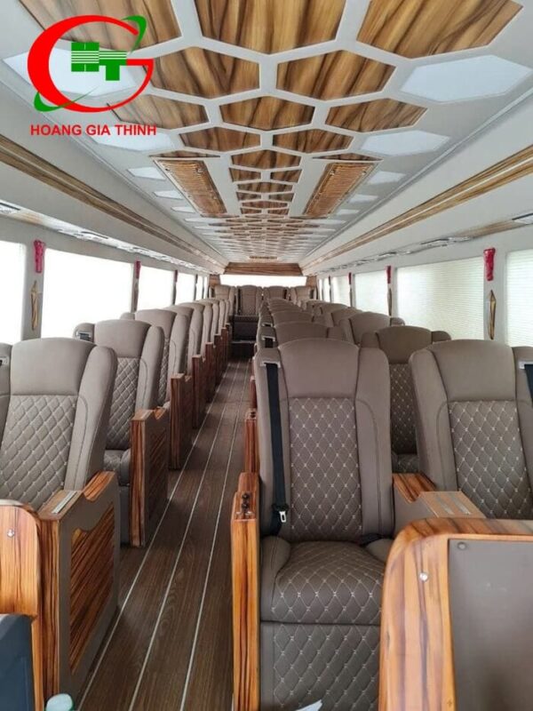 Thuê Xe Limousine Đi Nha Trang 1 Lượt Từ TP.HCM