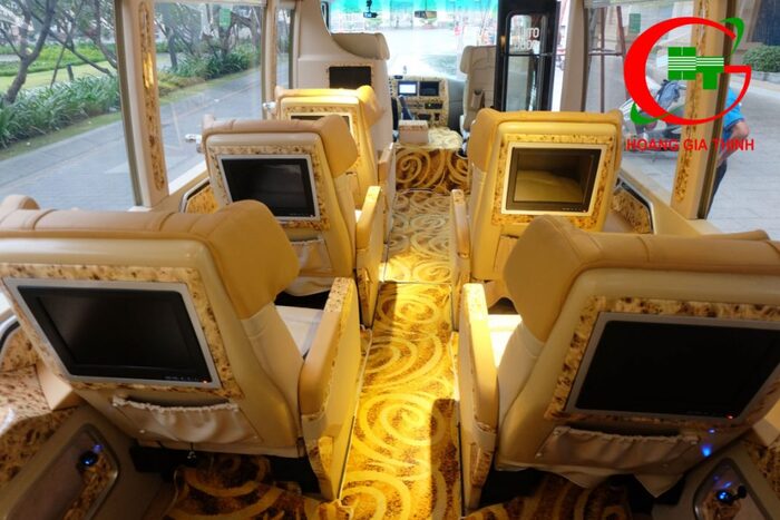 Xe Limousine 12 – 16 – 17 – 19 Chỗ VIP tại Hoàng Gia Thịnh