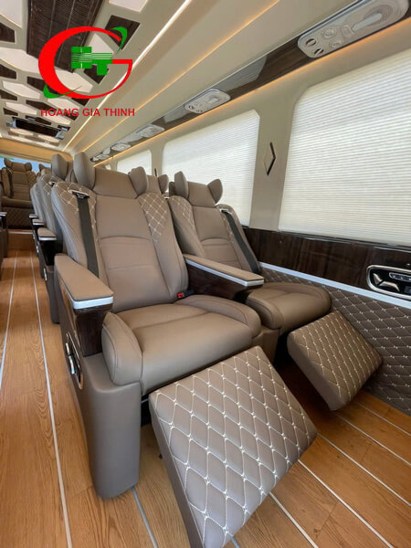 Limousine 9 - 11 chỗ